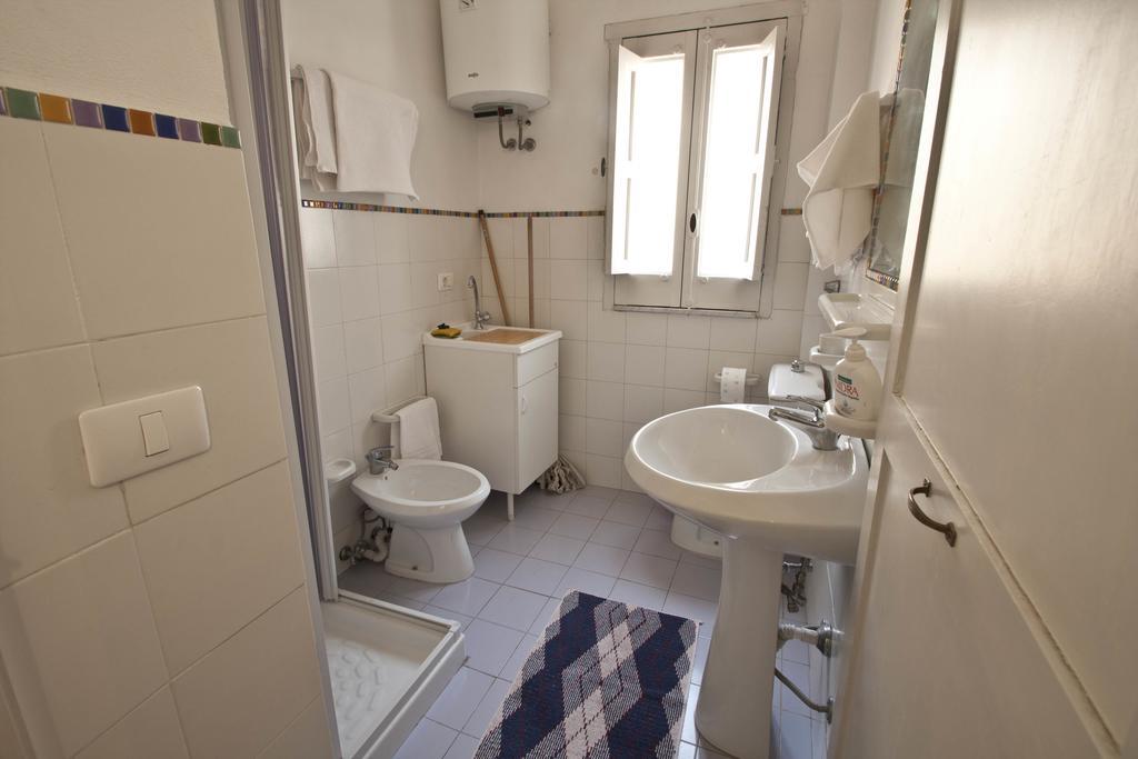 4Roomsrelax Catania-Fontanarossai nemzetközi repülőtér Szoba fotó