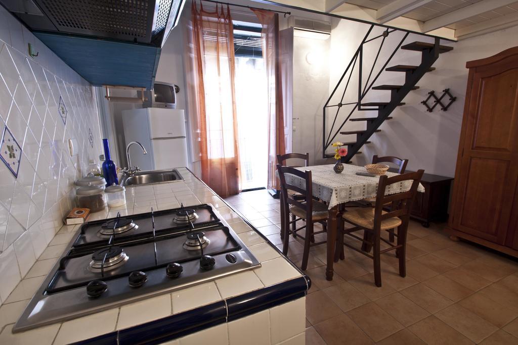 4Roomsrelax Catania-Fontanarossai nemzetközi repülőtér Szoba fotó